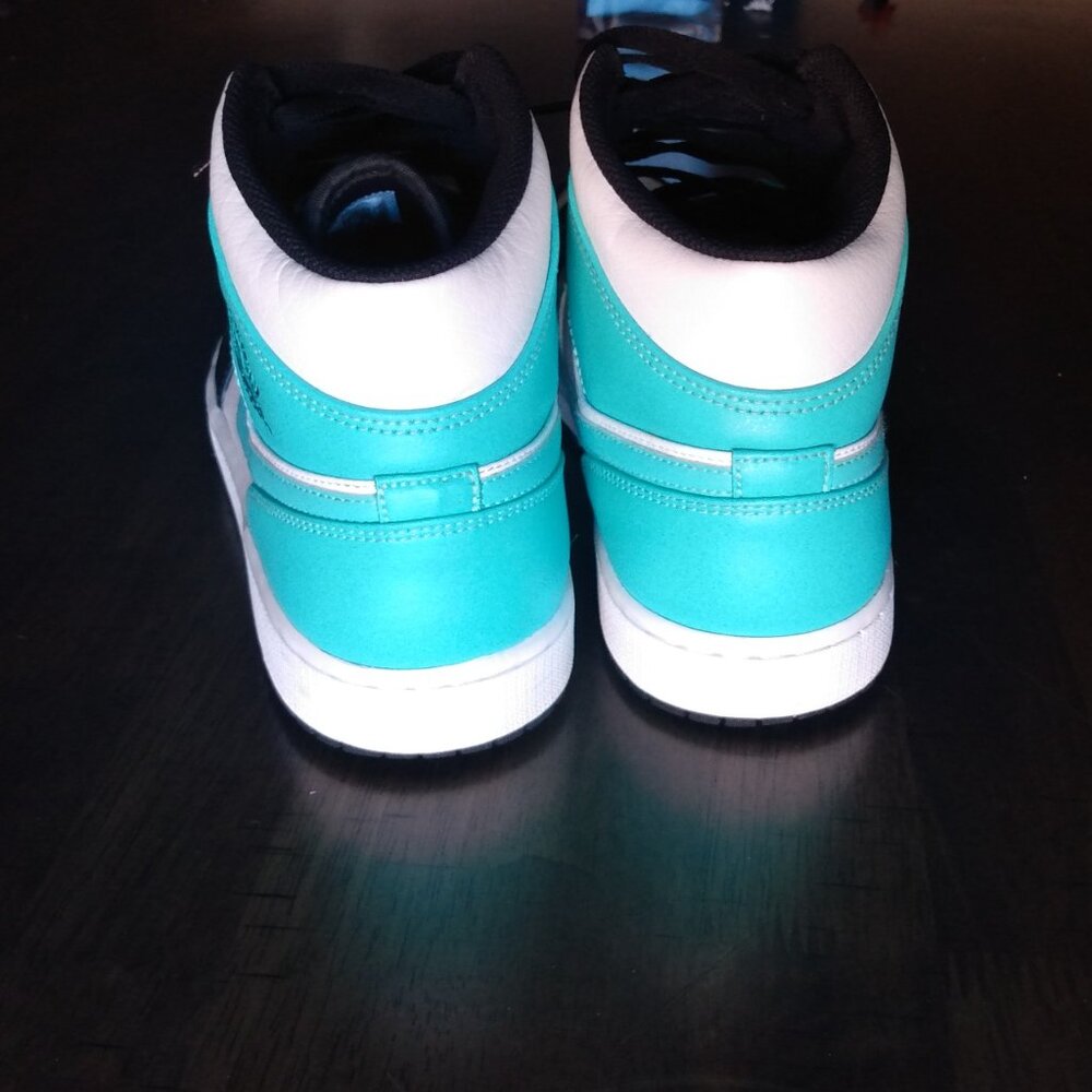 Air Jordan 1 Retro Mid Tropical Twist - Picture 3 of 5